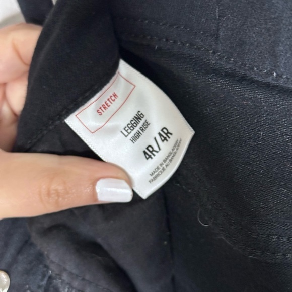 Express Women Black High Rise Stretch Legging Jeans size 4R. - Picture 4 of 8